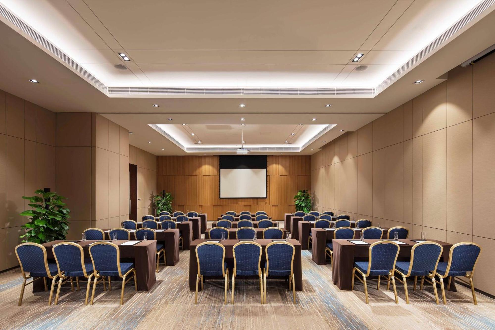 Hilton Garden Inn Shiyan Luaran gambar