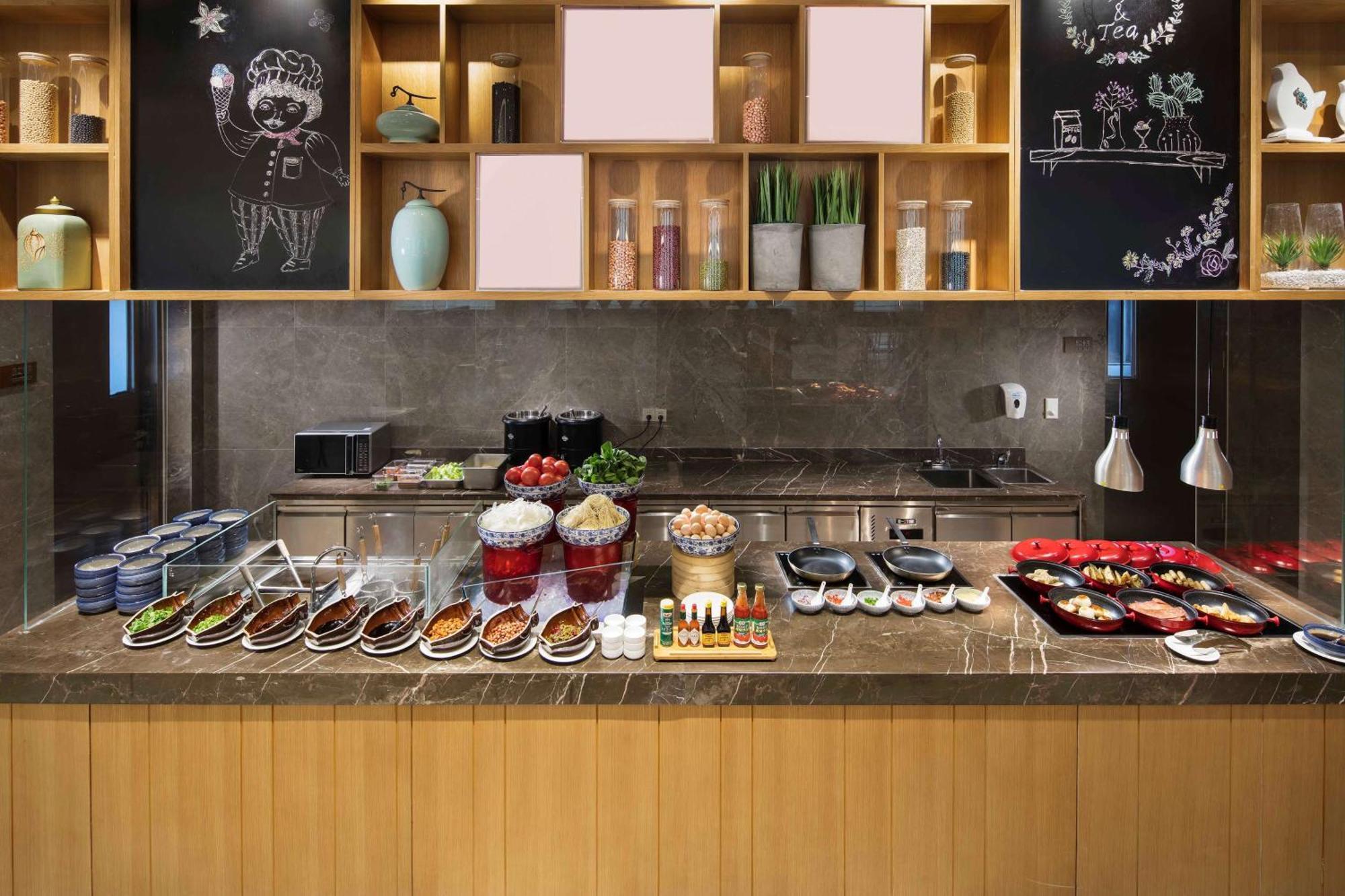 Hilton Garden Inn Shiyan Luaran gambar